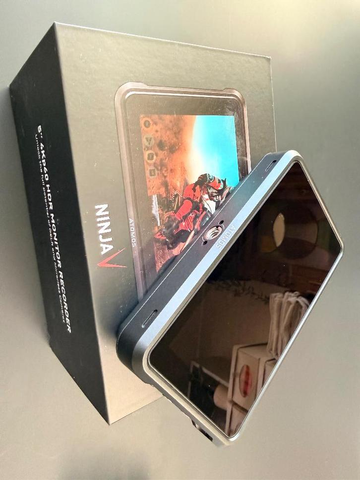 Atomos Ninja V recorder + Sinn cage + Angelbird 500 gb SSD, Audio, Tv en Foto, Fotografie | Professionele apparatuur, Gebruikt