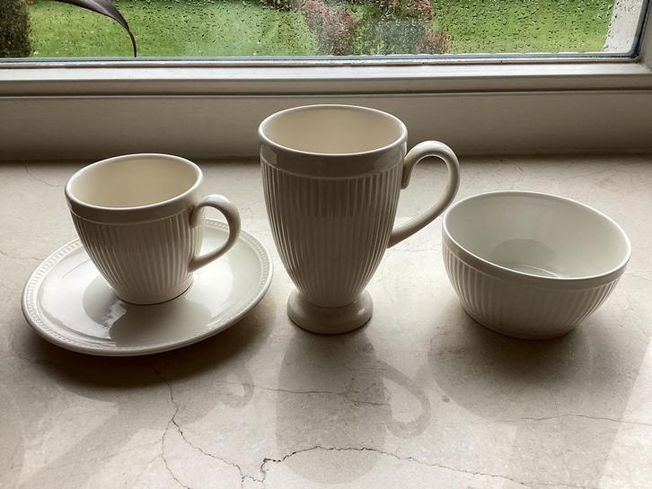 WEDGWOOD WINDSOR. HOME & GARDEN: kopje, beker, kommen, Huis en Inrichting, Keuken | Servies, Nieuw, Kop(pen) en/of Schotel(s)