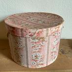 Roze hoedendoos *tres jolie Duiven*, Verzenden