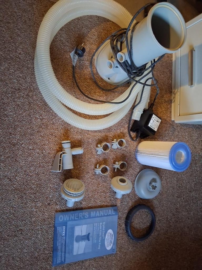 Zwembadpomp (Intex, 638g, 3,4 m2 in 1 uur), Ophalen, Zo goed als nieuw, Zwembadpomp