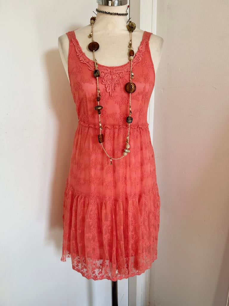 Oranje kant jurk, Kleding | Dames, Jurken, Zo goed als nieuw, Maat 38/40 (M), Oranje, Boven de knie, Ophalen of Verzenden