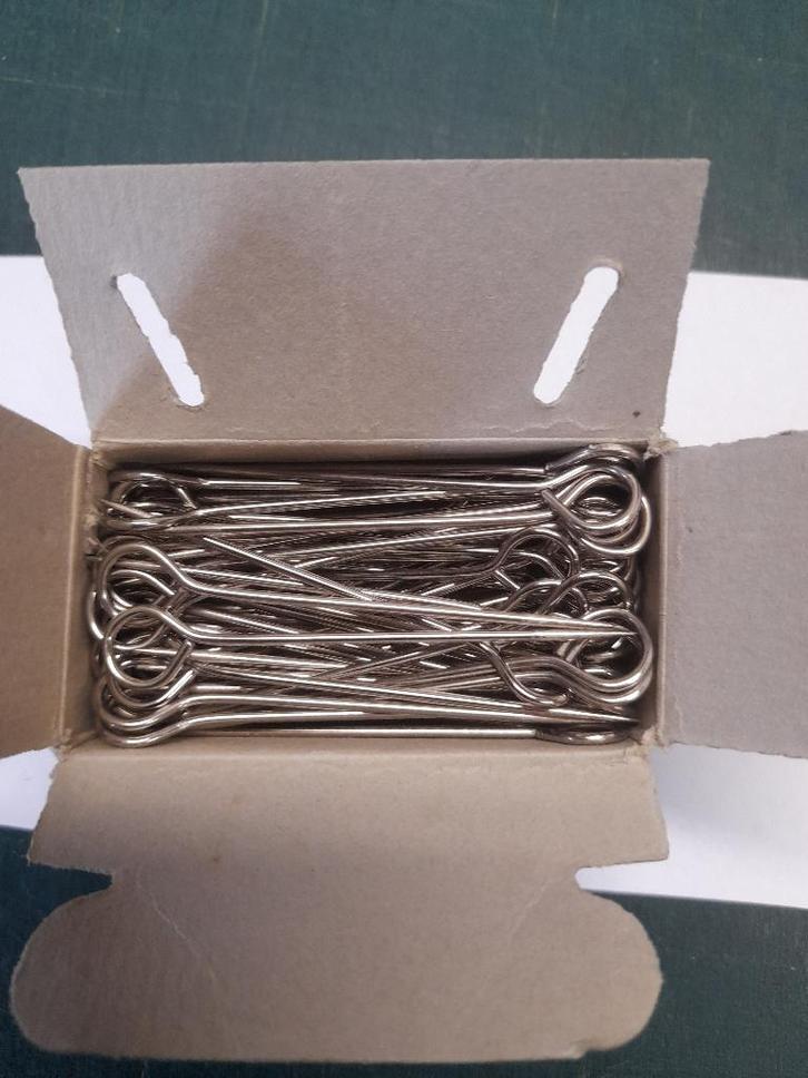 100 stuks TAPIJTNAALDEN, Hobby en Vrije tijd, Knutselen, Nieuw, Ophalen of Verzenden