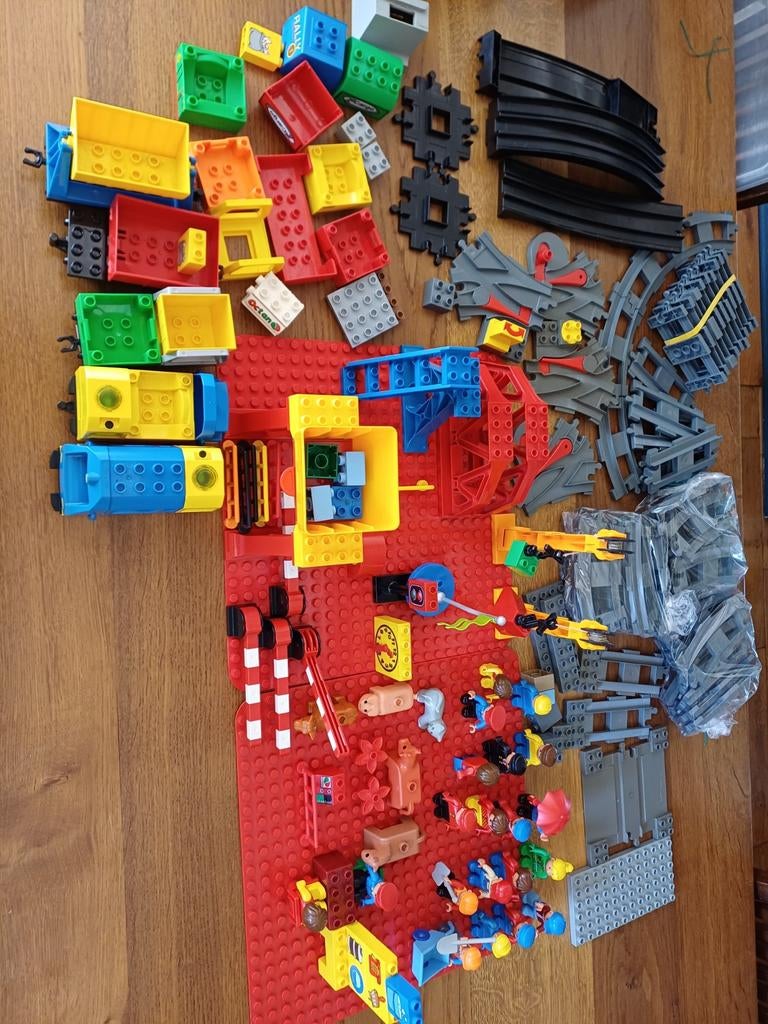 Lego duplo 2 zelfrijdende treinen., Kinderen en Baby's, Speelgoed | Bouwstenen, Ophalen of Verzenden