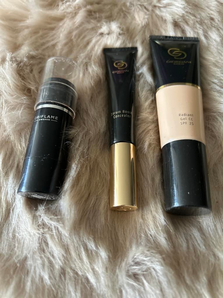 Oriflame Giordani Gold Make-up Set: Concealer, CC Cream, Overige kleuren, Gehele gezicht, Ophalen of Verzenden, Zo goed als nieuw