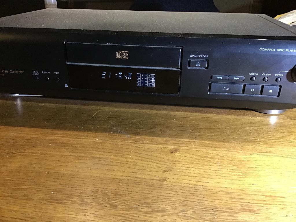 Sony CD speler CDP-XE300, Ophalen, Zo goed als nieuw, Sony