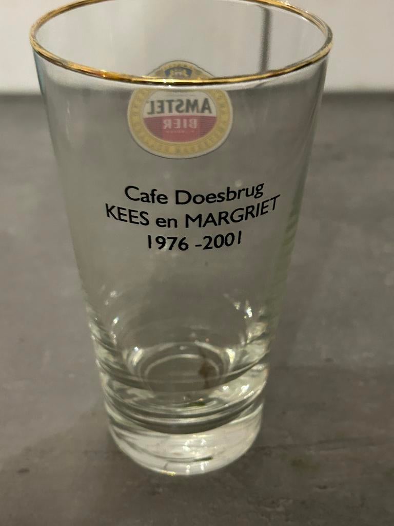 Amstel bier dubbeldruk glas cafe doesburg, Ophalen, Zo goed als nieuw, Bierglas