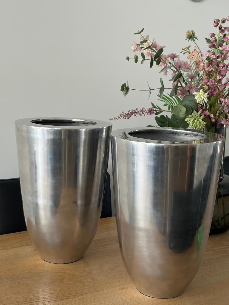 Bob design aluminium vazen, 2 stuks, Huis en Inrichting, Woonaccessoires | Vazen, Ophalen, Overige materialen, Gebruikt, Overige kleuren