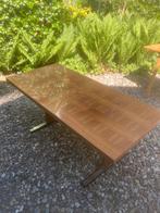 Notenhout fineer koffietafel jaren 70, Ophalen