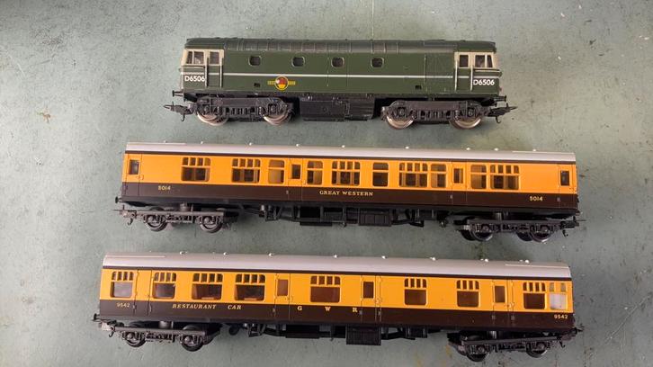 LIMA ho dieselloc D6506 + 2 Mk1 rijtuigen , gelijkstroom ., Hobby en Vrije tijd, Modeltreinen | H0, Zo goed als nieuw, Wagon, Gelijkstroom