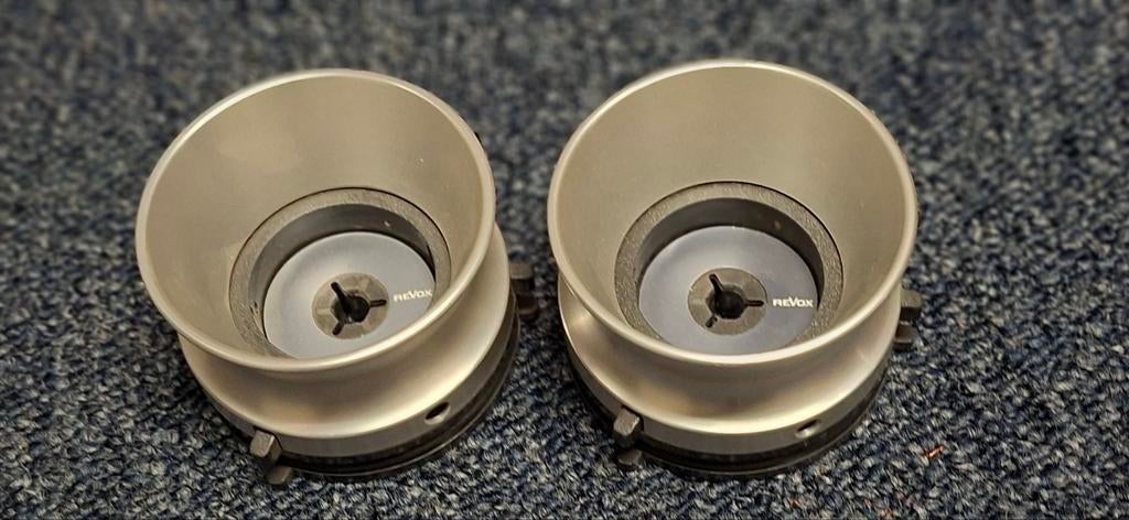 2 x mooie Revox Aluminium Adapters, Audio, Tv en Foto, Bandrecorders, Ophalen of Verzenden