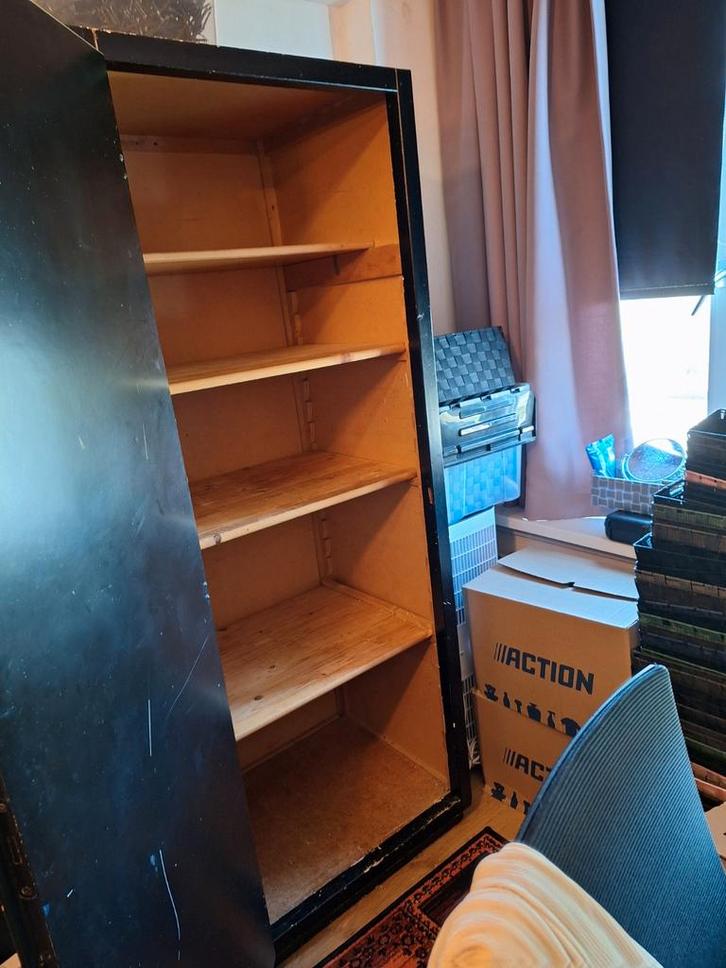 Houten kast, Huis en Inrichting, Kasten | Overige, Zo goed als nieuw, Ophalen