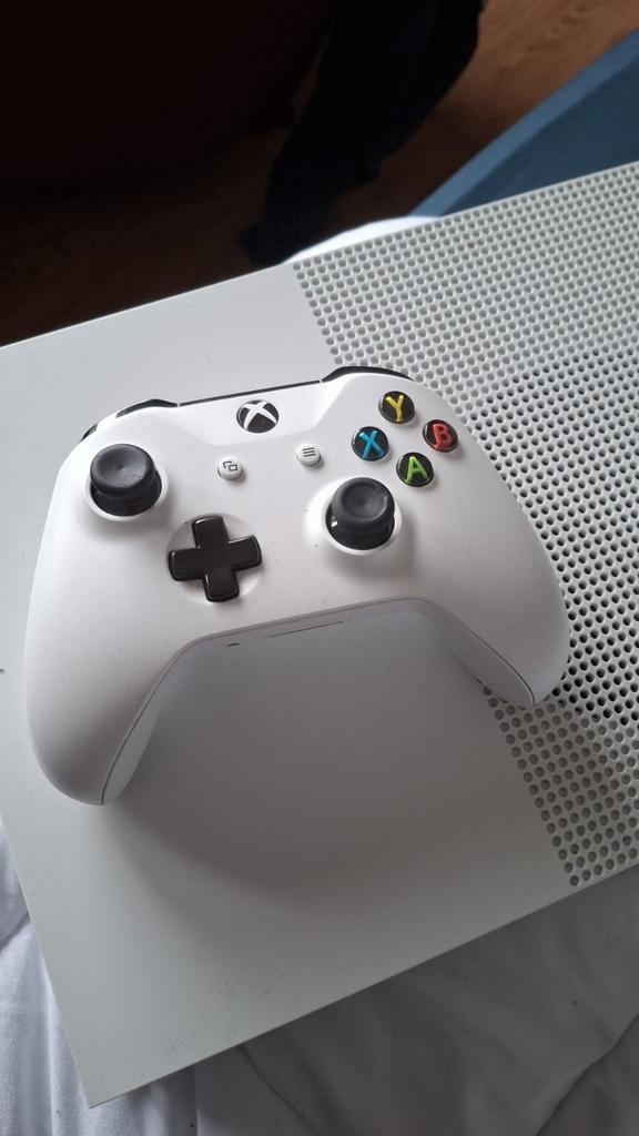 Xbox One S - Wit, Spelcomputers en Games, Spelcomputers | Xbox One, Gebruikt, Xbox One S, 500 GB, Zonder controller, Ophalen of Verzenden
