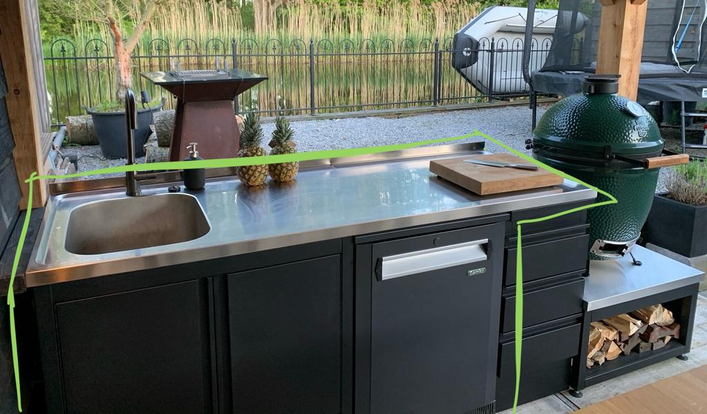 Complete buitenkeuken RVS + 2x Gamko koelkast, Tuin en Terras, Ophalen, Zo goed als nieuw, Houtskool, Vrijstaand