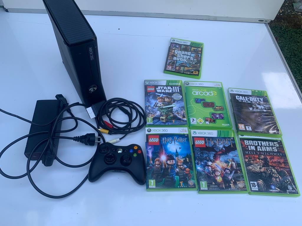 Xbox 360 slim met controller en 7 spellen werkt perfect, Avontuur en Actie, Gebruikt, 1 speler, Ophalen of Verzenden