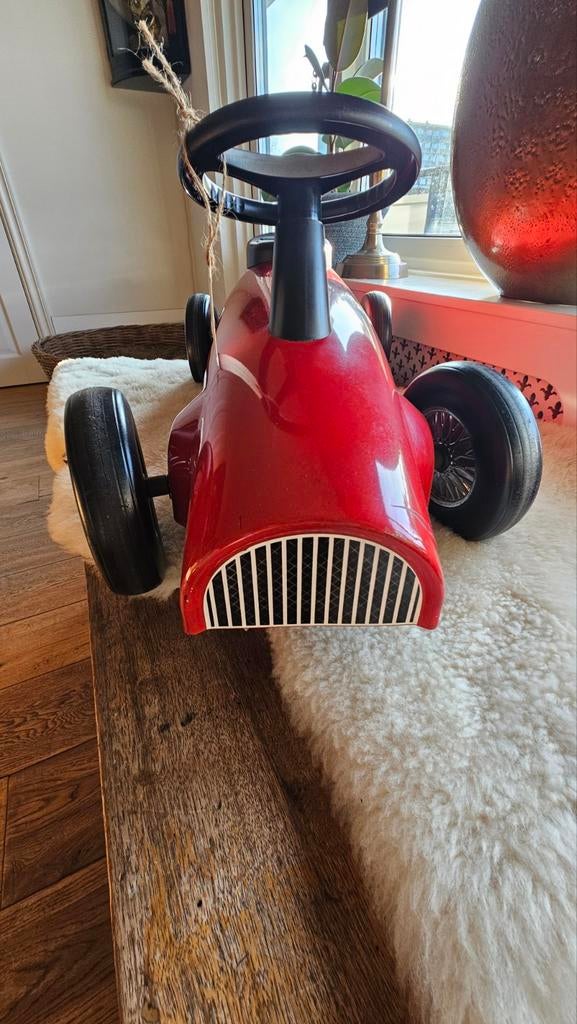 Goki loopauto rood, Ophalen