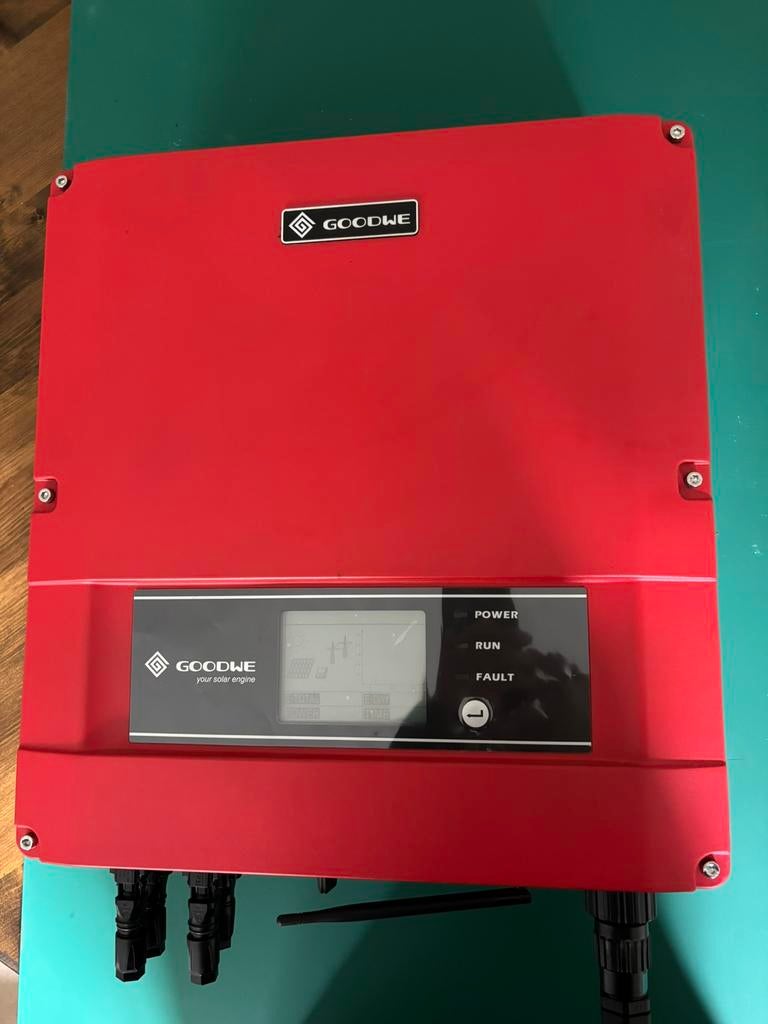 GOODWE GW3600-DS 1fase omvermer, Doe-het-zelf en Verbouw, Zonnepanelen en Toebehoren, Ophalen, Gebruikt, Overige typen