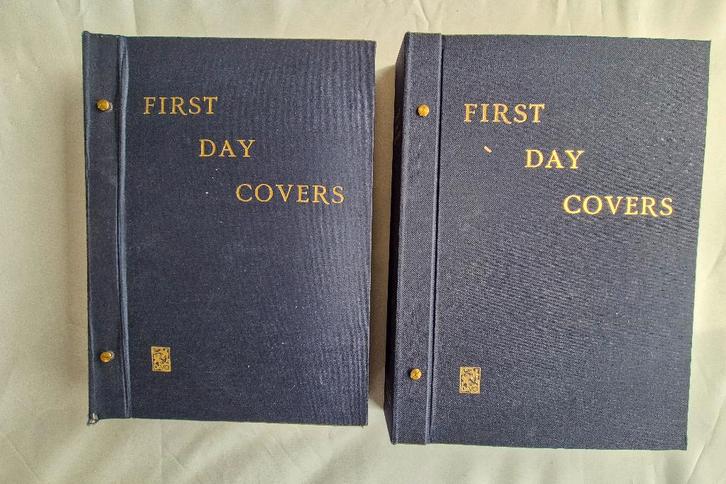2 DAVO 1e dag enveloppen albums, gebruikt, Postzegels en Munten, Postzegels | Toebehoren, Verzamelalbum, Ophalen of Verzenden