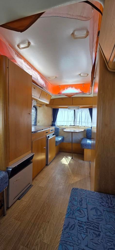 Eriba Triton Compl. Direct vakantieplezier!, Tot en met 3, Particulier, 500 - 750 kg, Eriba