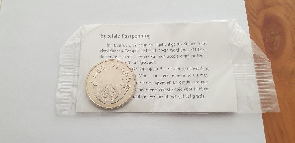 2917 speciale postpenning wilhelmina afb kroningszegel 1898, Postzegels en Munten, Penningen en Medailles, Verzenden, Overige materialen