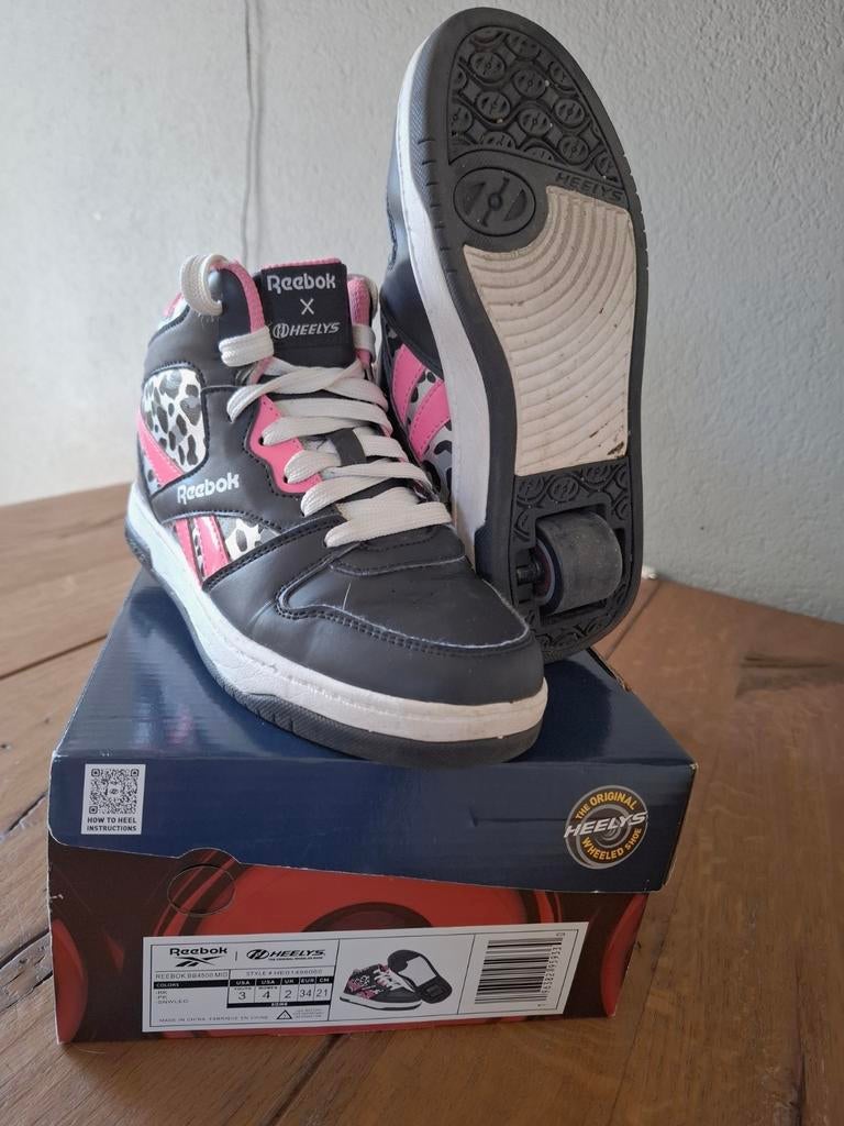 Heelys Reebok rolschoenen - Maat 34 - Zwart/Roze, Ophalen of Verzenden, Gebruikt, Kinderen