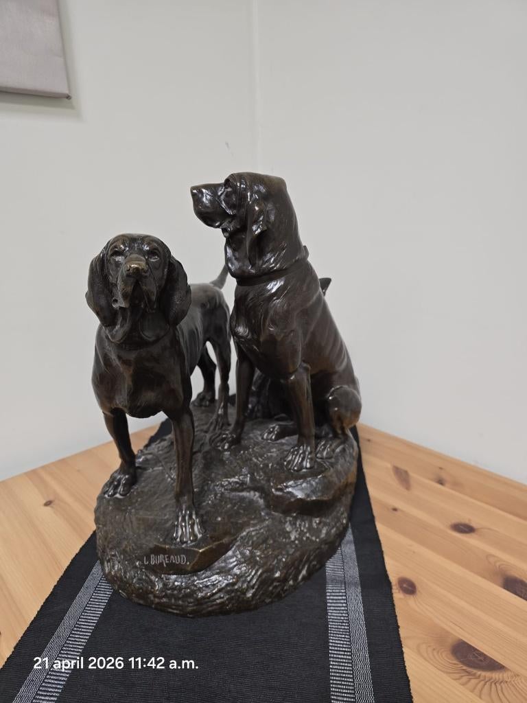 bronzen beeld Jachthonden, Ophalen, Brons