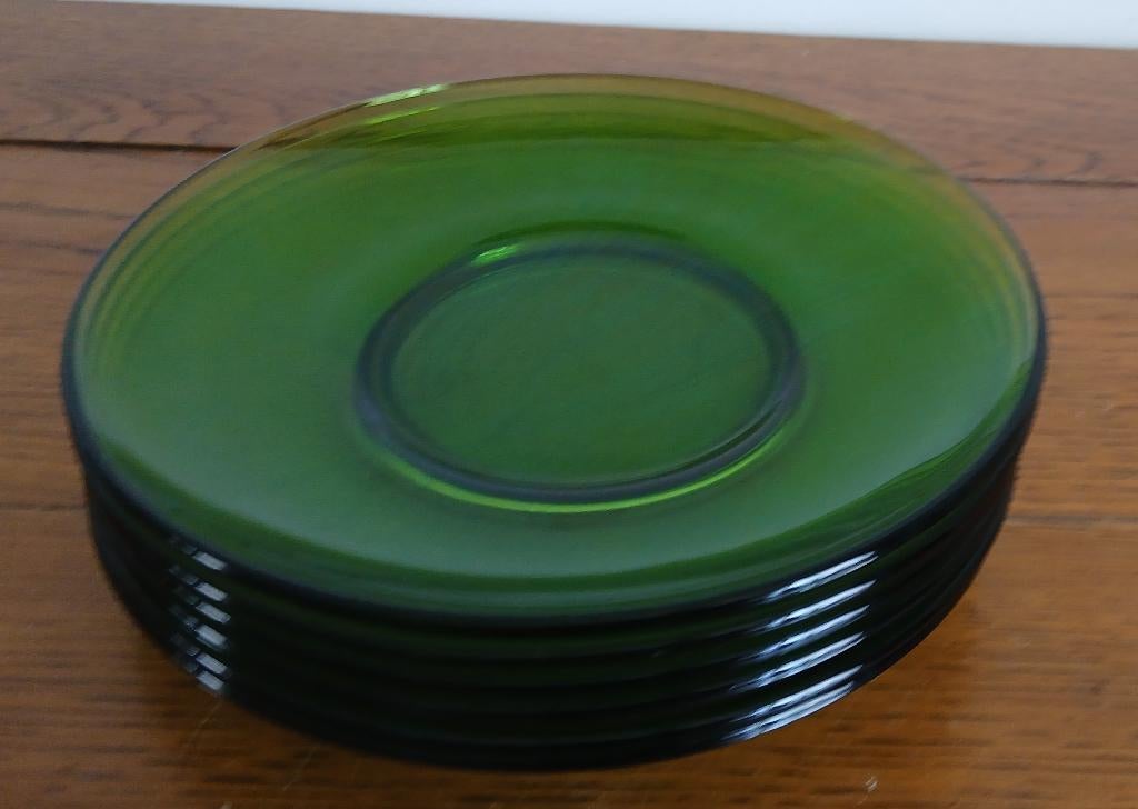 Set van 6 Duralex bordjes van gehard groen glas, Gebruikt, Ophalen of Verzenden, Glas, Bord(en)