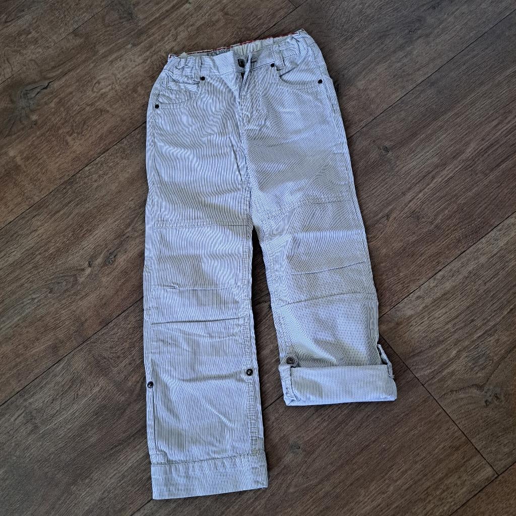 witte broek met streepjes mt 116, Kinderen en Baby's, Kinderkleding | Maat 116, Broek, Ophalen of Verzenden, Zo goed als nieuw