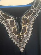 Dames blouse zwart met motief, Ophalen of Verzenden, Zo goed als nieuw, Maat 46/48 (XL) of groter, Zwart