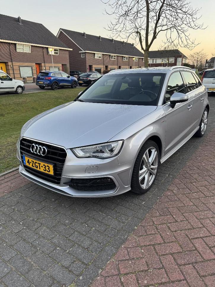 Audi A3 1.4TFSI G-tron 81KW SB S-tro 2014 Grijs benzine+CNG, Auto's, Audi, Particulier, A3, ABS, Airbags, Airconditioning, Bluetooth