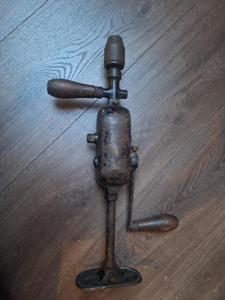 Handboormachine, Antiek en Kunst, Antiek | Gereedschap en Instrumenten, Ophalen