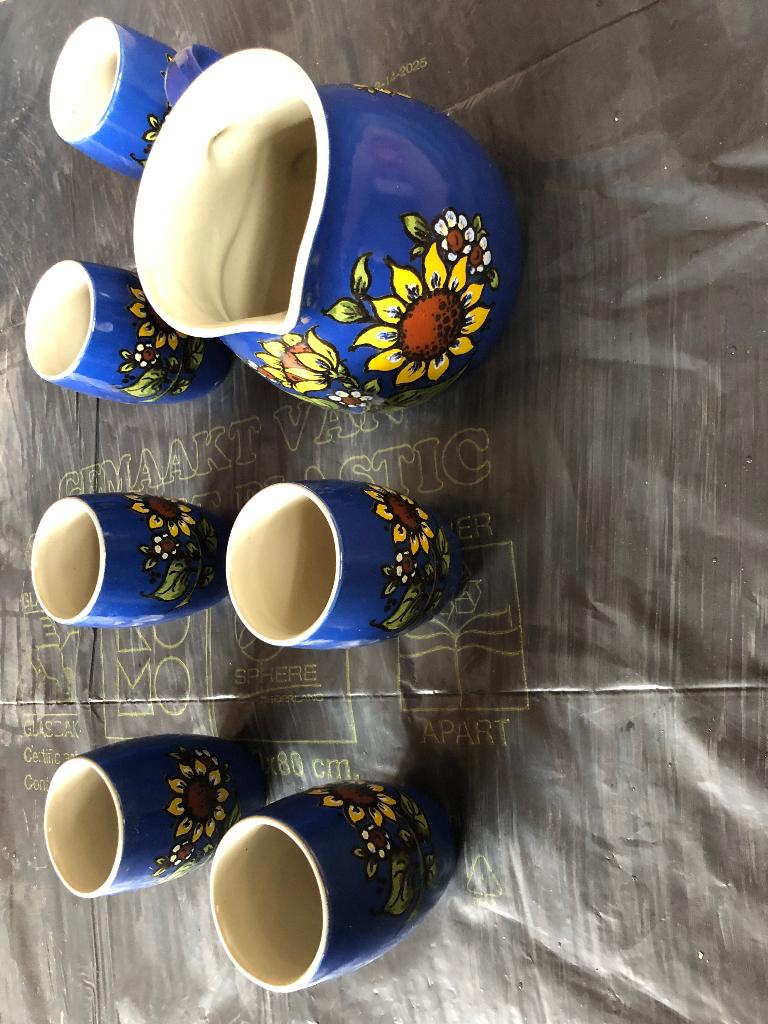 Sap setje met kan zonnebloemen, Huis en Inrichting, Keramiek, Overige typen, Ophalen of Verzenden, Zo goed als nieuw