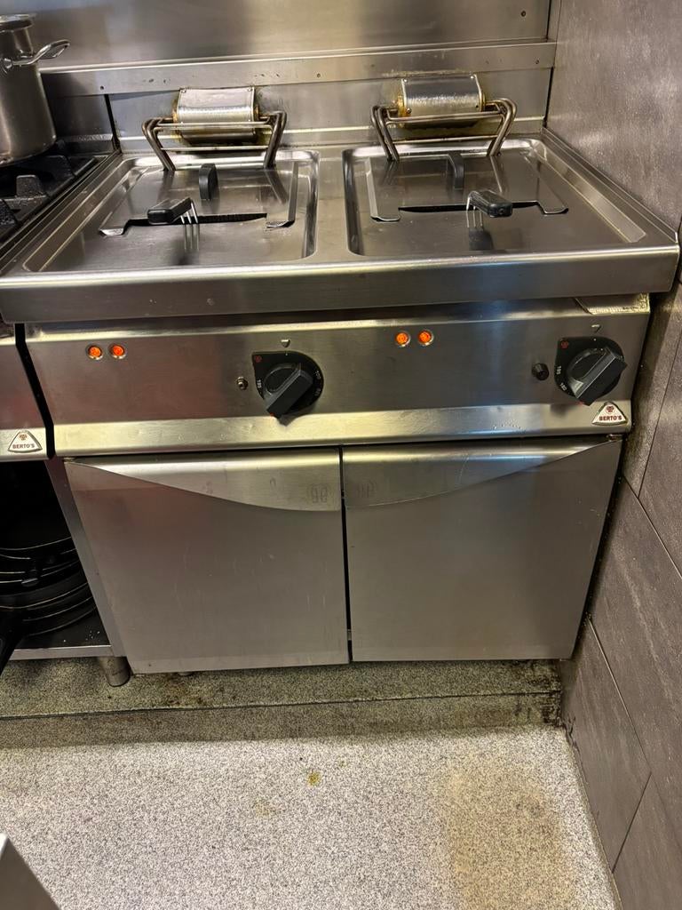Berto’s frituur 400 volt 2x 10 liter, Ophalen of Verzenden, Fornuis, Frituur en Grillen