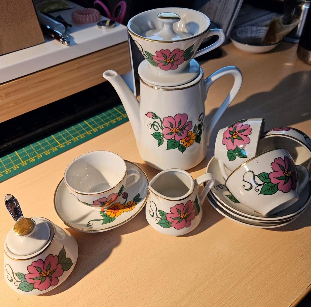 Vintage kinder koffieservies porselein jaren '60-'70, Antiek en Kunst, Ophalen of Verzenden