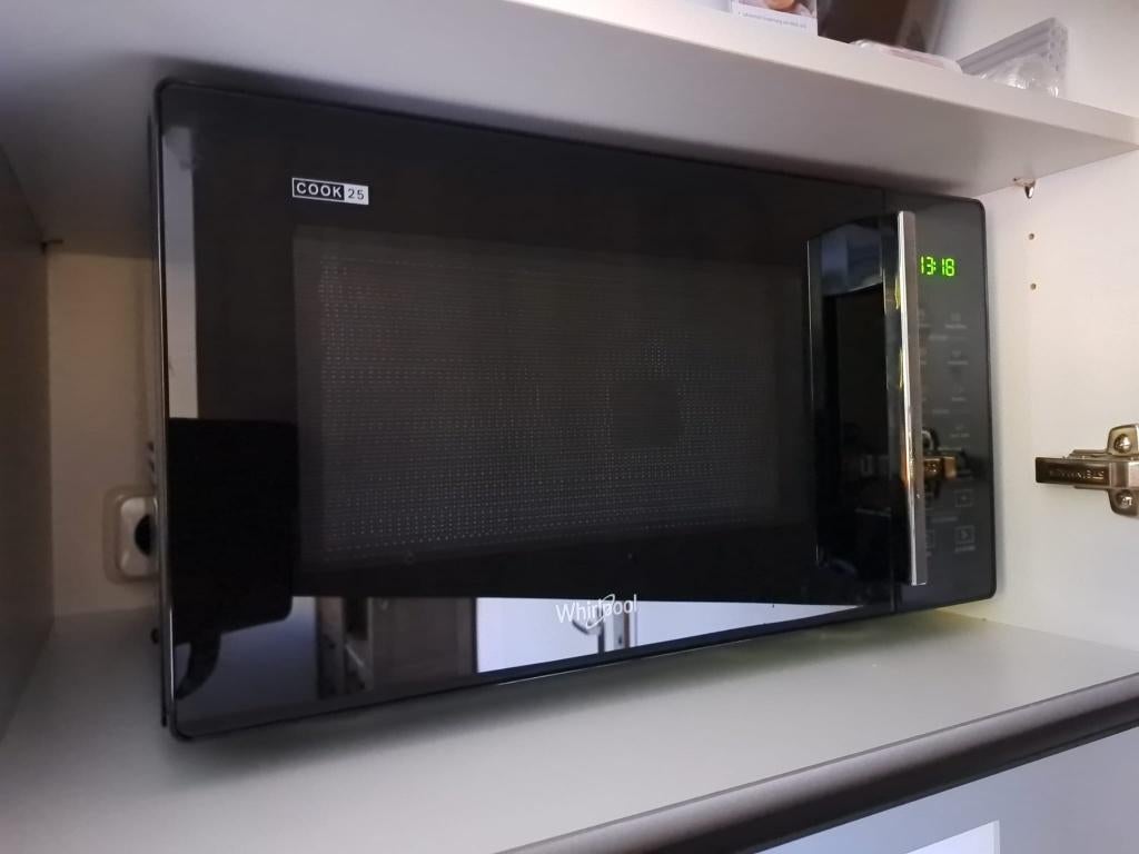 Whirlpool Cook 25 magnetron, Witgoed en Apparatuur, Magnetrons, Ophalen, Draaiplateau, Magnetron, Zo goed als nieuw
