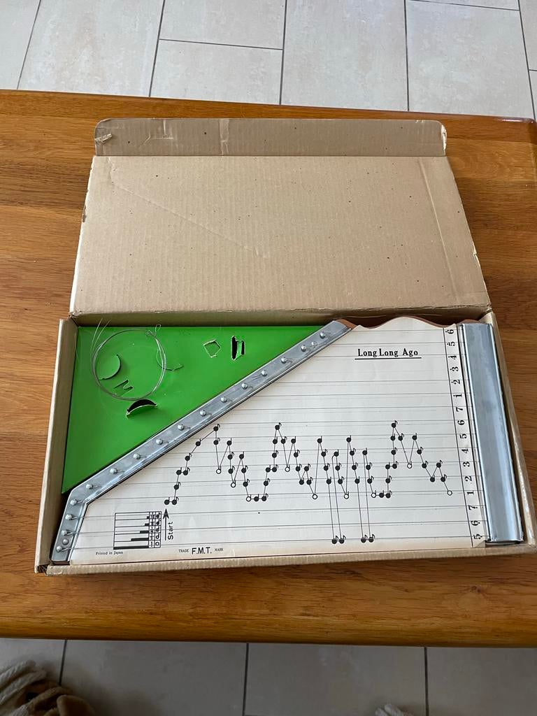 Zippy Zither met bladmuziek en instructies, Muziek en Instrumenten, Snaarinstrumenten | Overige, Ophalen of Verzenden, Gebruikt