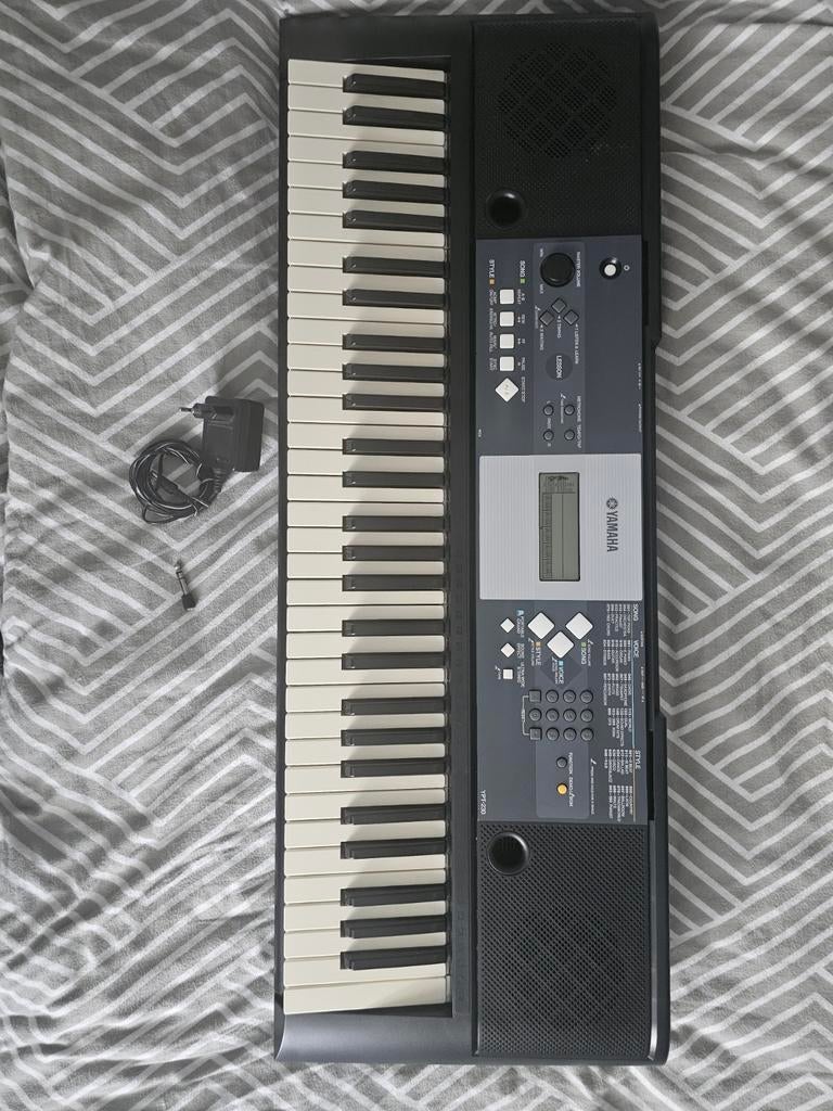 Yamaha YPT-230 Keyboard, Muziek en Instrumenten, Keyboards, Ophalen, 61 toetsen, Zo goed als nieuw, Midi-aansluiting