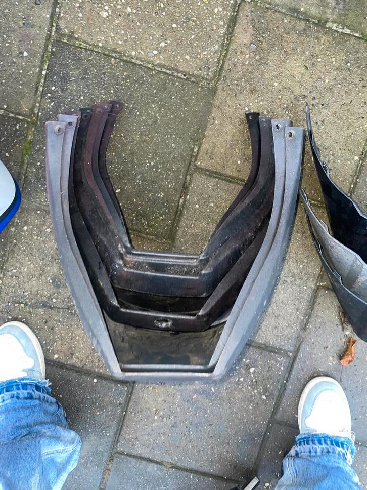 Piaggio zip2000 bougiekappen, Fietsen en Brommers, Brommeronderdelen | Scooters, Zo goed als nieuw, Piaggio, Ophalen of Verzenden