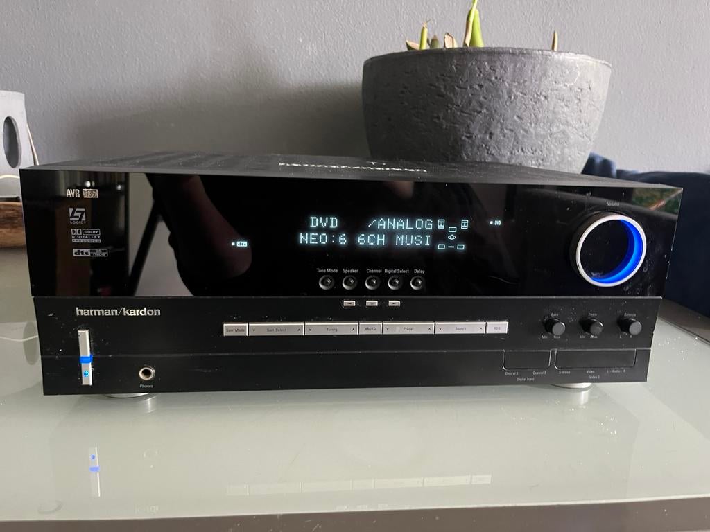 Harman kardon AVR 135 Reciver, Audio, Tv en Foto, Versterkers en Receivers, Ophalen of Verzenden, Zo goed als nieuw, 120 watt of meer
