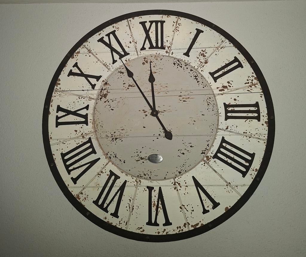 Riverdale wandklok, doorsnede 76,5 cm, Huis en Inrichting, Woonaccessoires | Klokken, Ophalen