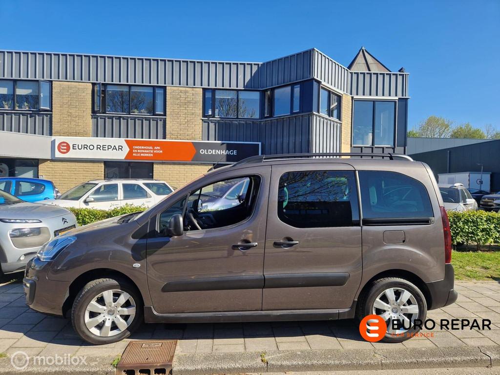 Citroen Berlingo XTR DAB nav pdc camera, Voorwielaandrijving, Stof, Gebruikt, 1199 cc