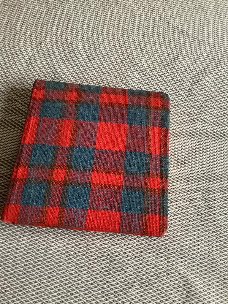 Poeziealbum 1965/1966 met rood geruite stoffen omslag, Ophalen of Verzenden