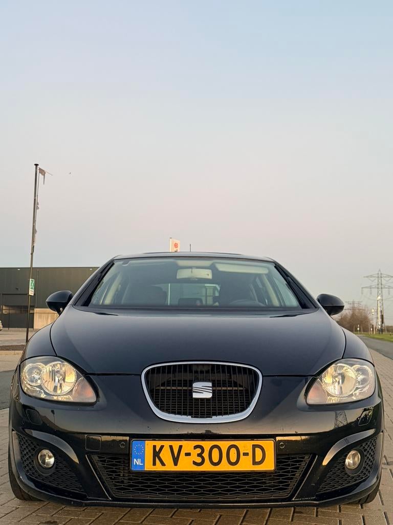 Seat Leon 1.4 TSI 92KW 2010 Zwart, Auto's, 125 pk, 4 cilinders, Leon, Zwart