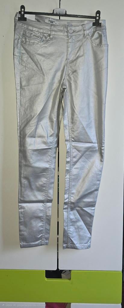 Dames monday zilver broek maat 38 valt als 40, Kleding | Dames, Broeken en Pantalons, Monday, Nieuw, Ophalen, Maat 38/40 (M)
