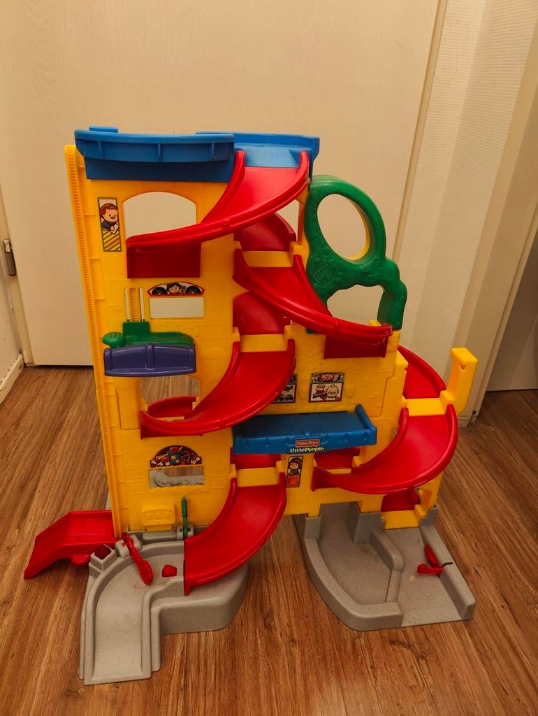 Fisher Price auto garage racebaan, Kinderen en Baby's, Speelgoed | Fisher-Price, Ophalen, Zo goed als nieuw, Speelset, Met geluid