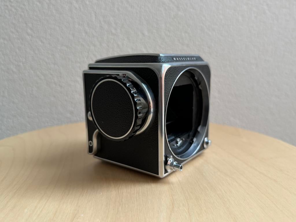 Hasselblad 500C Medium Format Camera Body + Matglas 500 C, Audio, Tv en Foto, Fotocamera's Analoog, Ophalen of Verzenden, Gebruikt