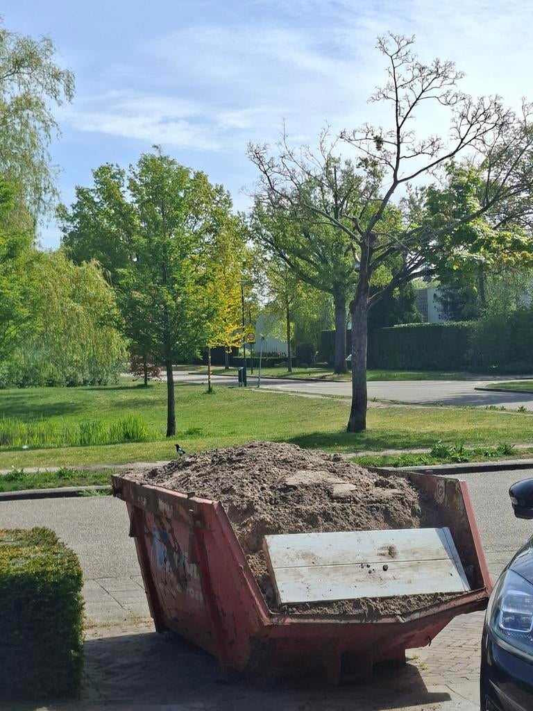 Gratis schoon ophoogzand / tuinaarde, Overige soorten, 100 tot 250 cm, Zomer, Ophalen