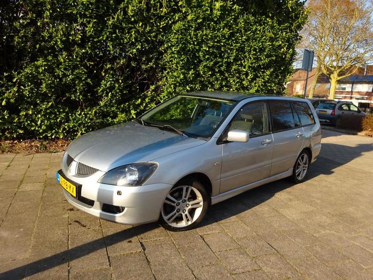 Mitsubishi Lancer Station Wagon 1.6 Sport MET JAAR APK, Auto's, Mitsubishi, Bedrijf, Te koop, Lancer, ABS, Airbags, Airconditioning