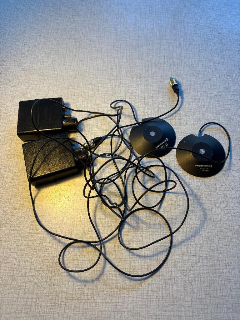 Grensvlakmicrofoons Beyerdynamic mpc 40, set van twee stuks, Muziek en Instrumenten, Ophalen of Verzenden, Gebruikt, Studiomicrofoon