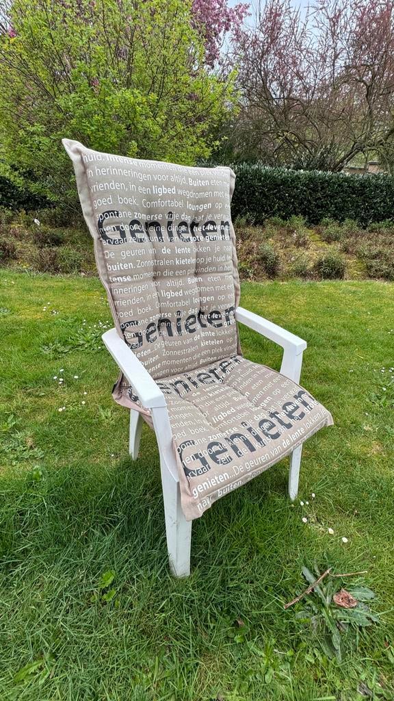 Tuinstoel met comfortabel kussen - Genieten, Tuin en Terras, Tuinstoelen, Ophalen, Gebruikt, Hout