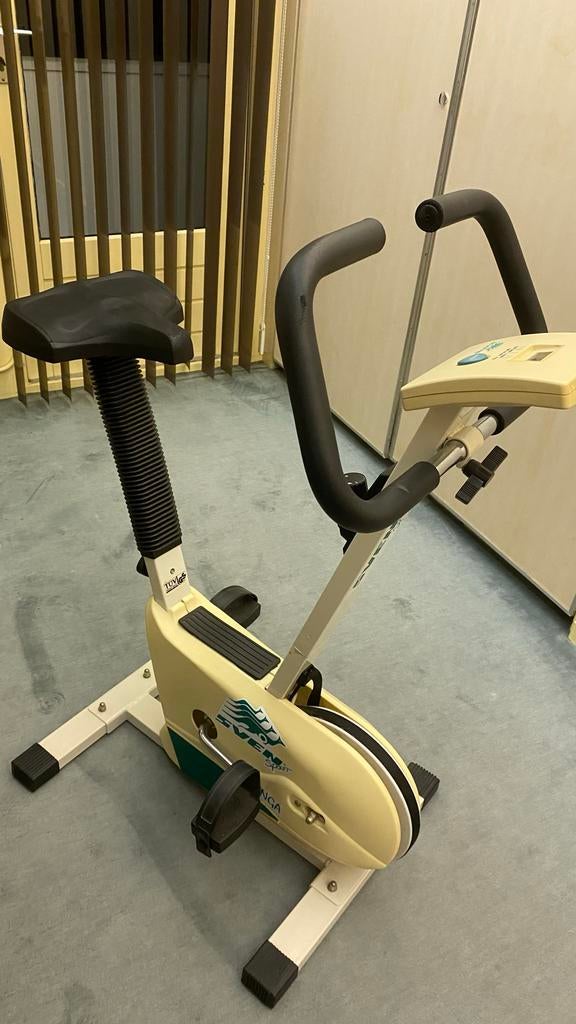 Hometrainer Sven Sport - Ideaal voor thuistraining, Sport en Fitness, Ophalen, Gebruikt, Metaal, Benen